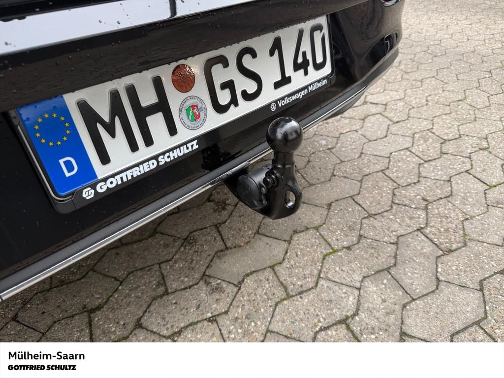 Volkswagen Golf 2025 г. Чёрный, пробег 23500 км