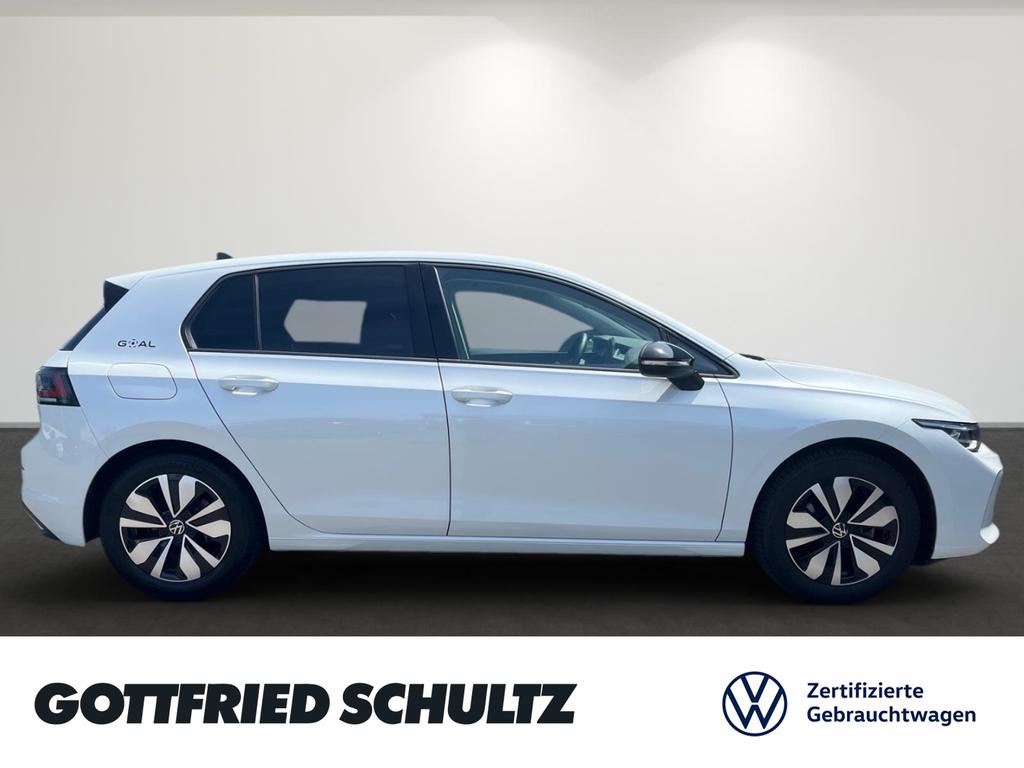 Volkswagen Golf 2025 г. Белый, пробег 24662 км