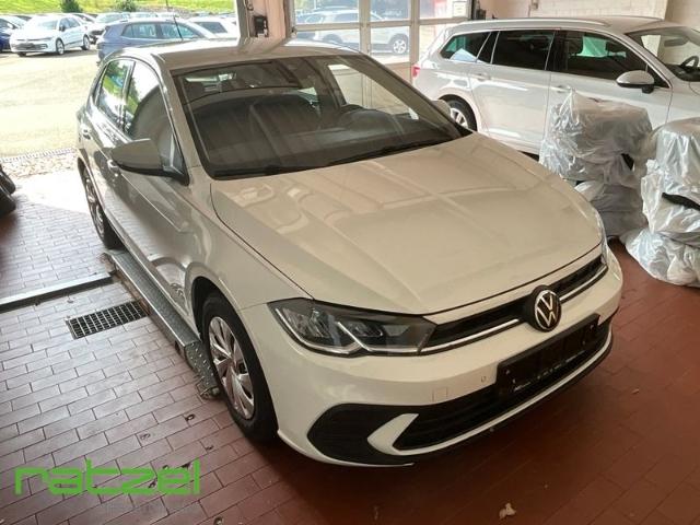 Volkswagen Polo 2022 г. Белый, пробег 45213 км