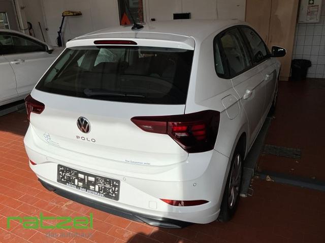 Volkswagen Polo 2022 г. Белый, пробег 45213 км