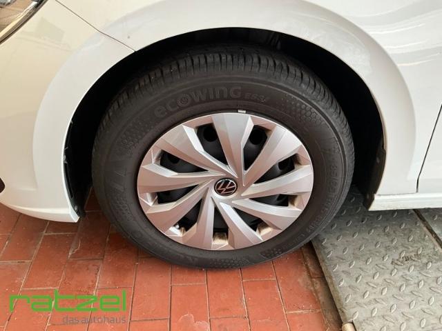 Volkswagen Polo 2022 г. Белый, пробег 45213 км