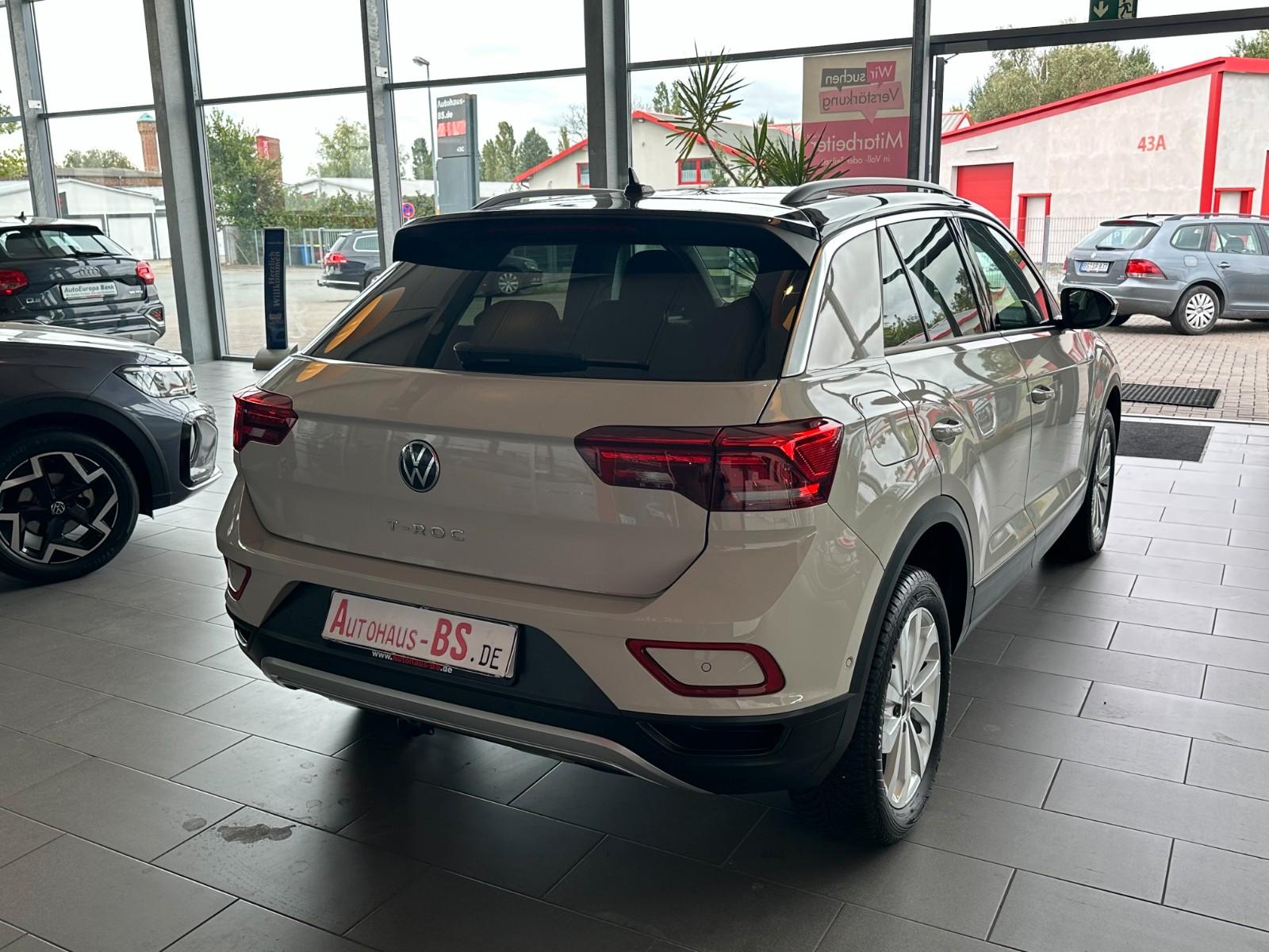 Volkswagen T-Roc 2024 г. Серый, пробег 36441 км