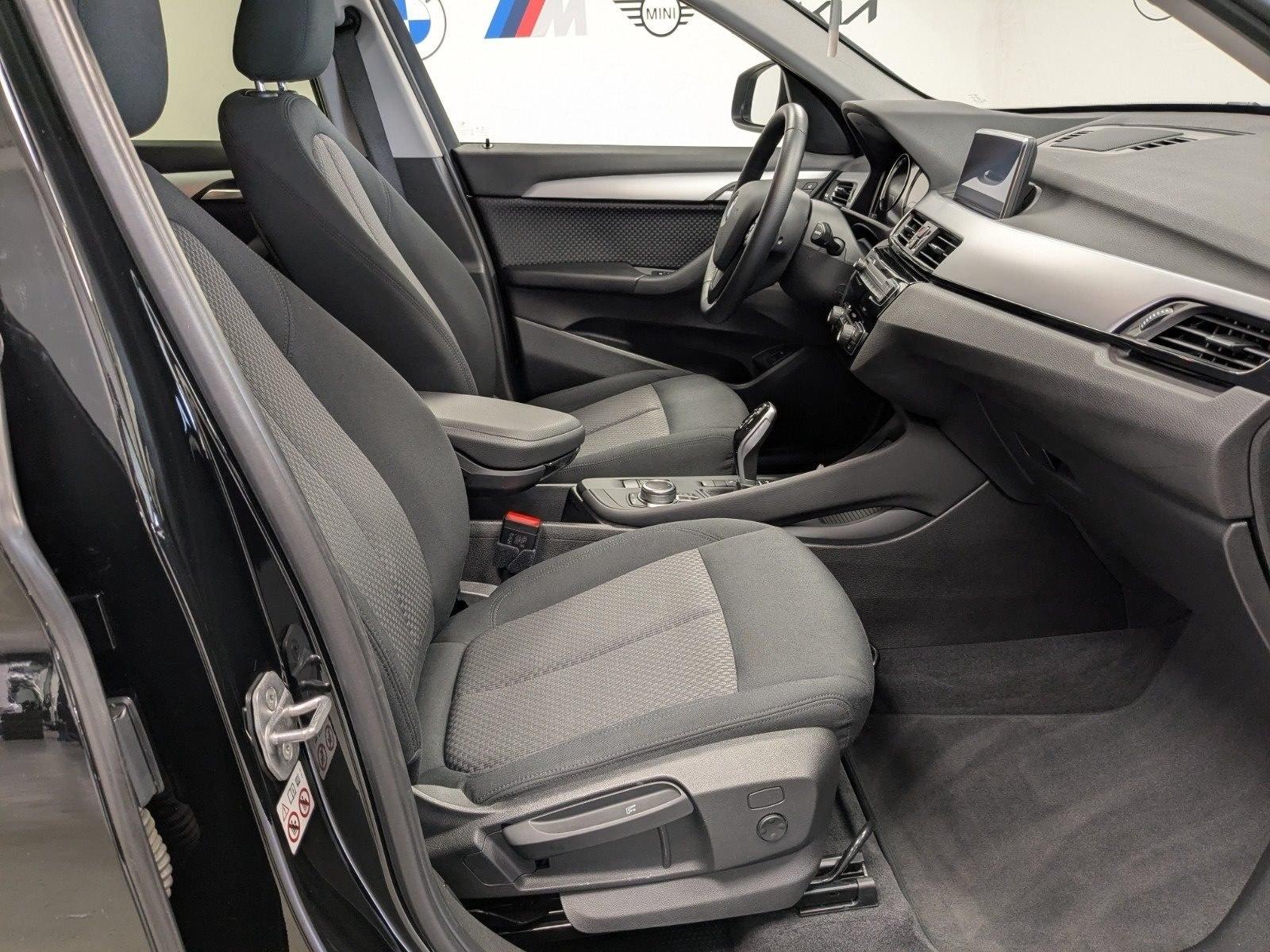BMW X1 2022 г. Чёрный, пробег 54069 км