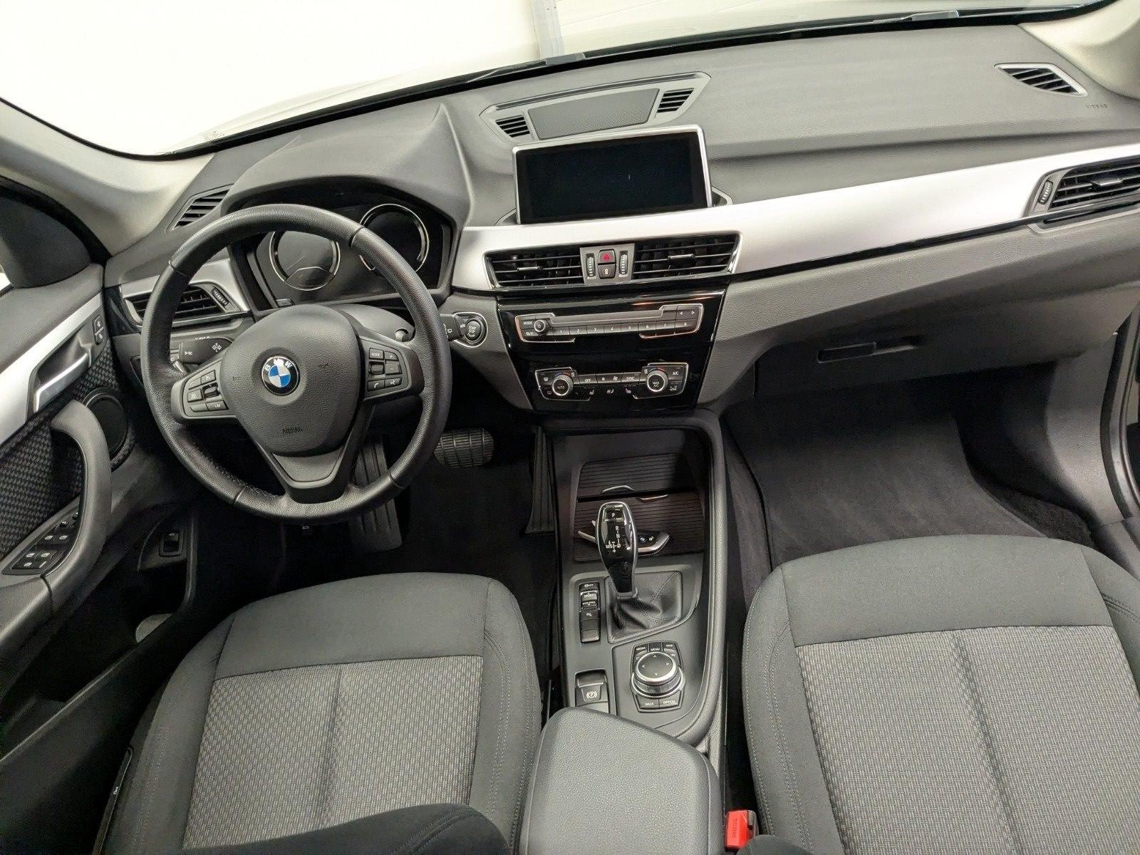 BMW X1 2022 г. Чёрный, пробег 54069 км