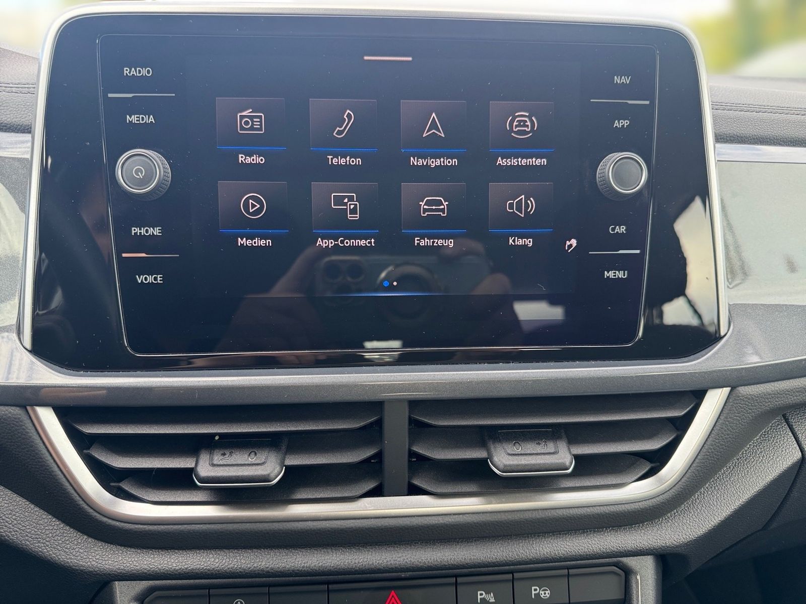 Volkswagen T-Roc 2022 г. Серый, пробег 41359 км