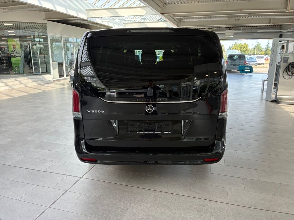 Mercedes-Benz V 300 2025 г. Чёрный, пробег 39666 км
