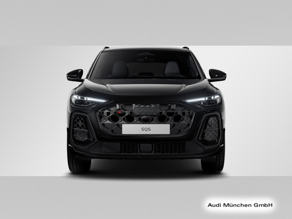 Audi SQ5 2026 г. Чёрный, пробег 28165 км