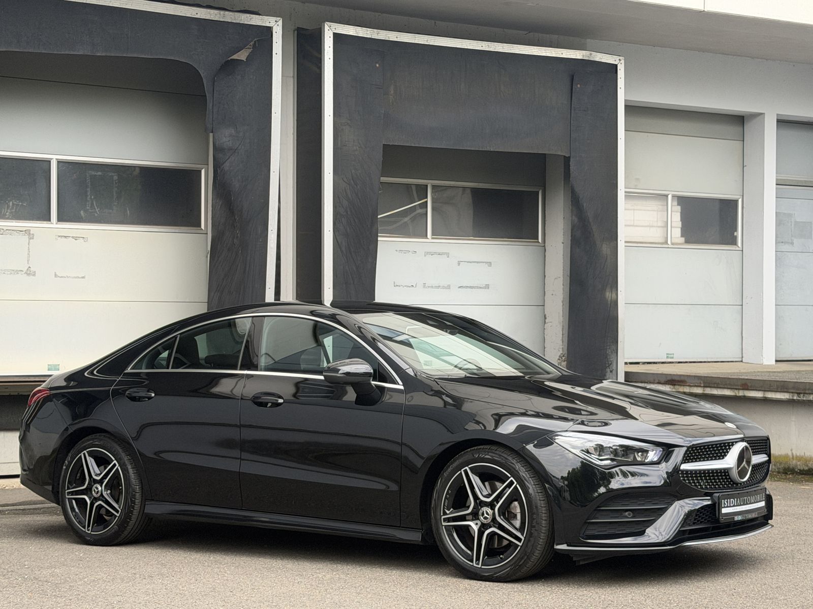 Mercedes-Benz CLA 220 2022 г. Чёрный, пробег 25000 км