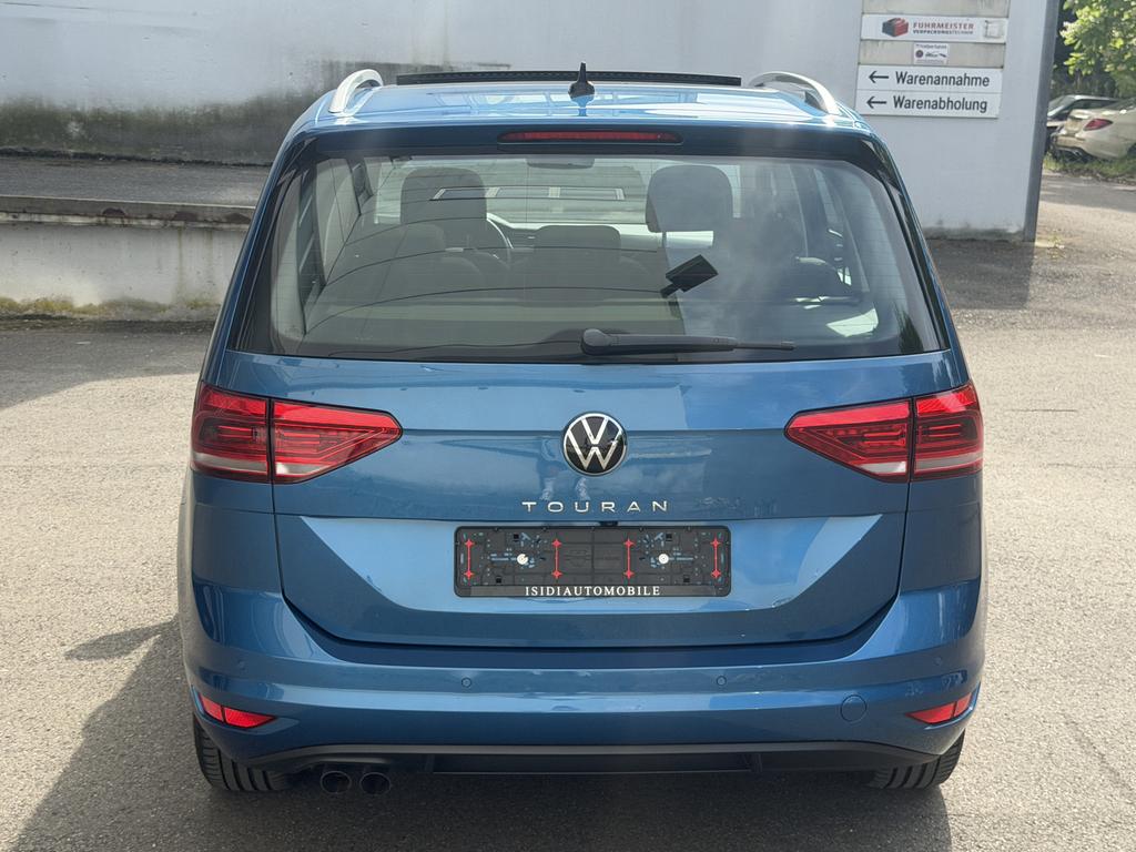 Volkswagen Touran 2022 г. Синий, пробег 47700 км