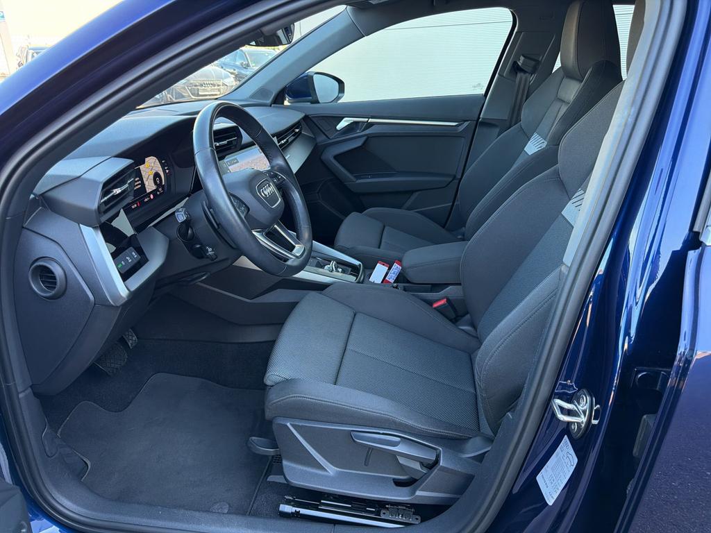 Audi A3 2021 г. Синий, пробег 36821 км