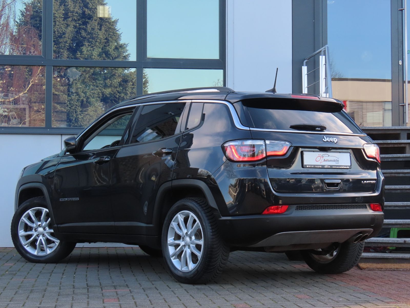 Jeep Compass 2021 г. Чёрный, пробег 44988 км