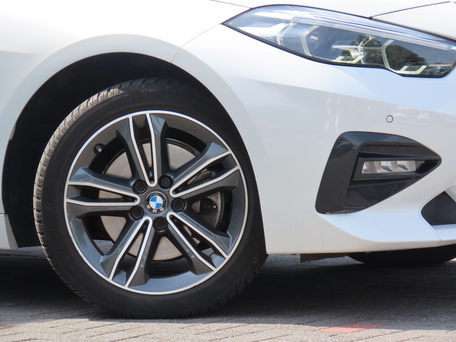 BMW 218 GRAN COUPÉ 2021 г. Белый, пробег 30000 км