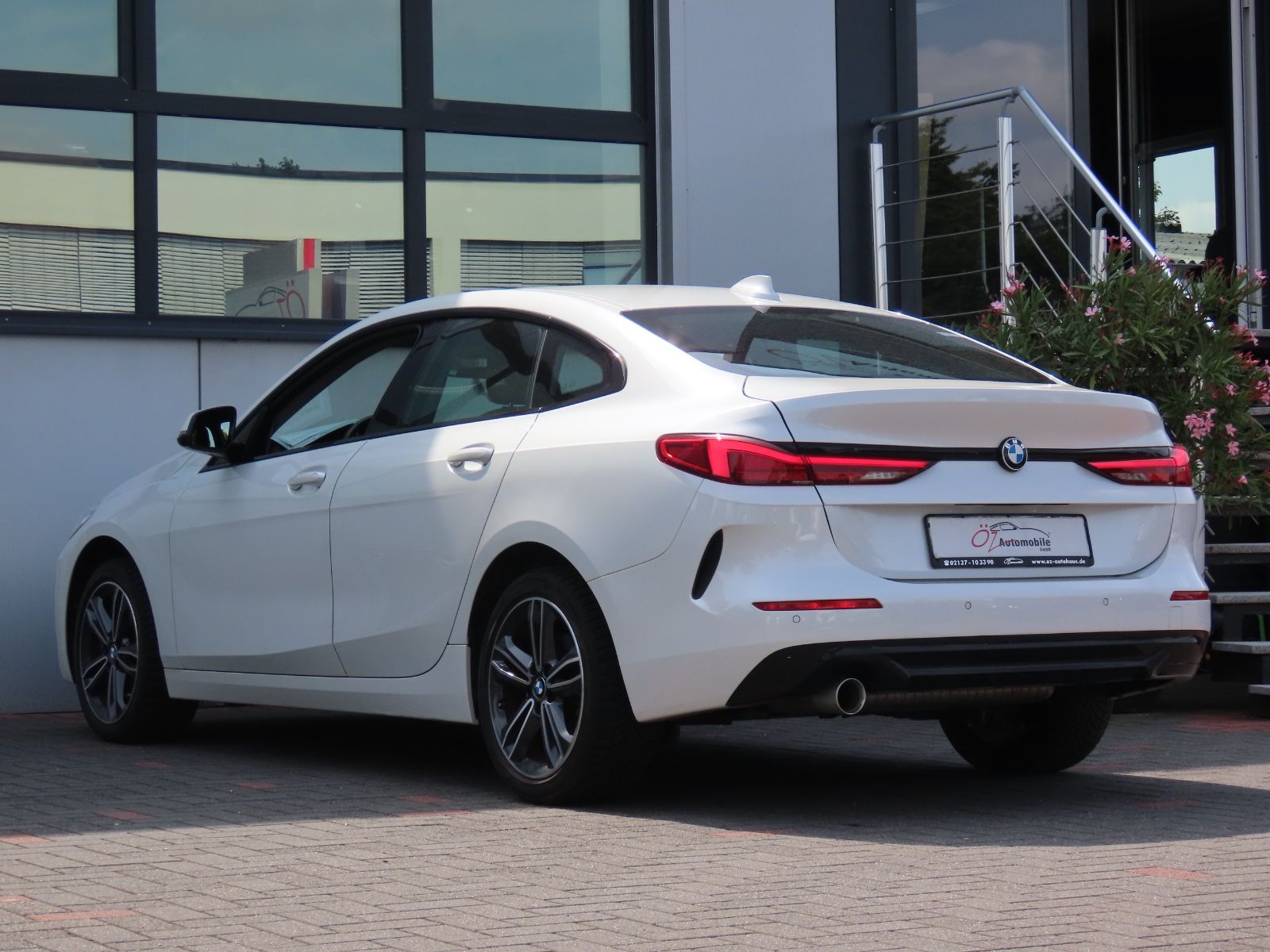 BMW 218 GRAN COUPÉ 2021 г. Белый, пробег 30000 км