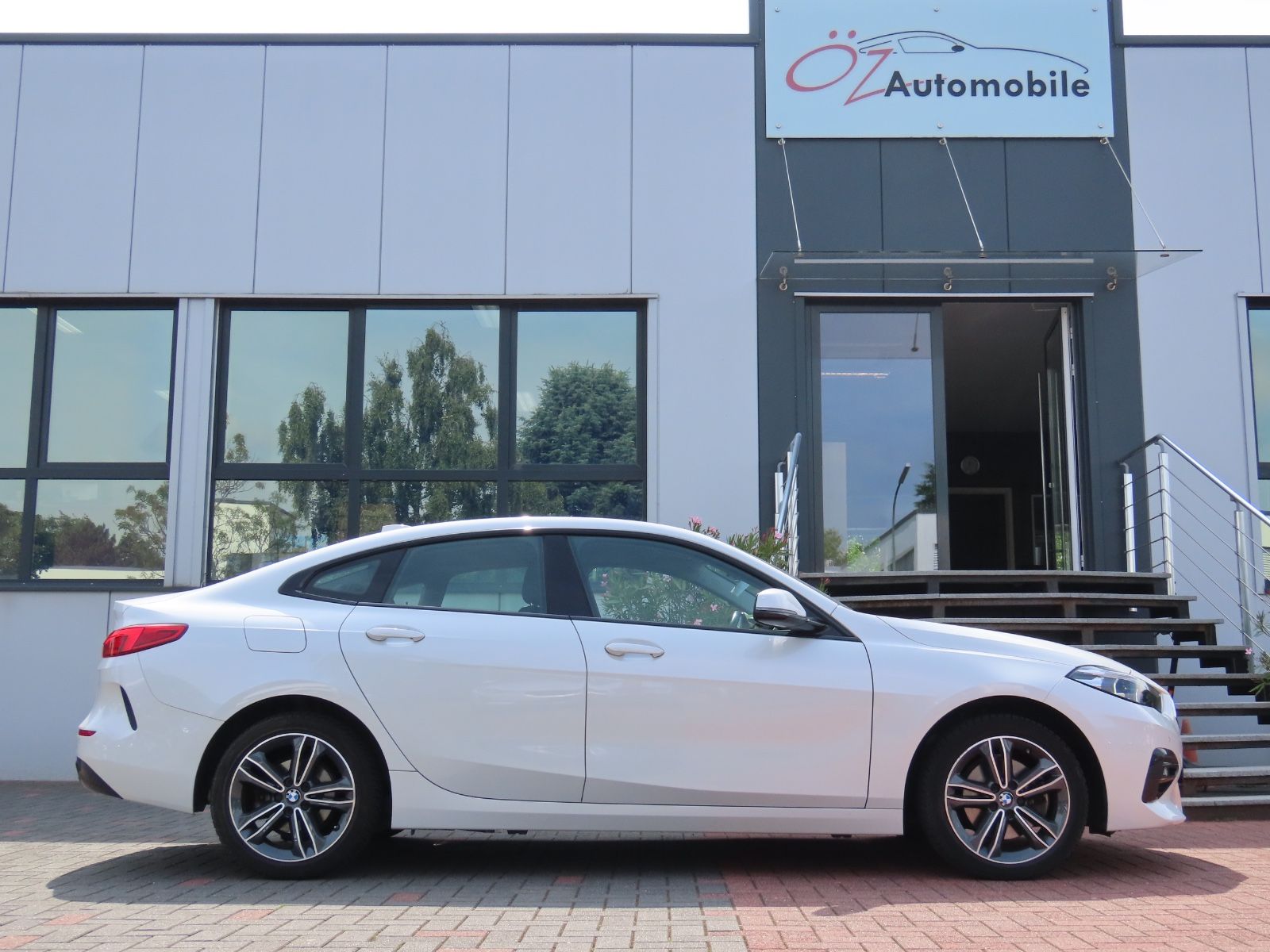 BMW 218 GRAN COUPÉ 2021 г. Белый, пробег 30000 км
