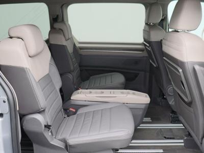 Volkswagen T7 MULTIVAN 2024 г. Серебристый, пробег 36000 км