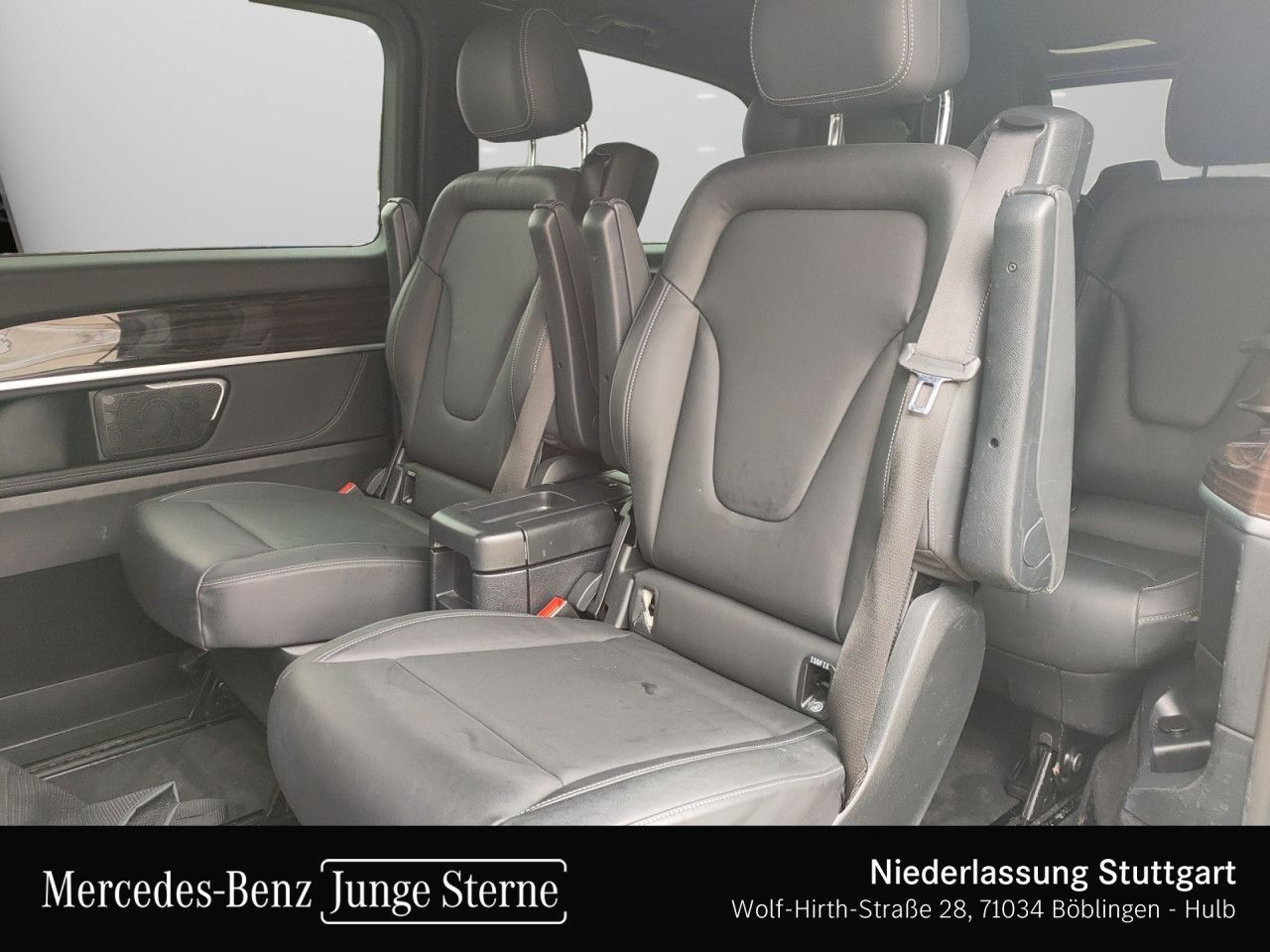Mercedes-Benz V 300 2022 г. Чёрный, пробег 51447 км