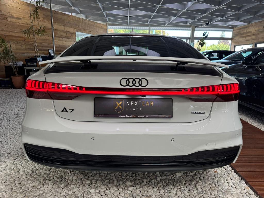 Audi A7 2022 г. Белый, пробег 55333 км