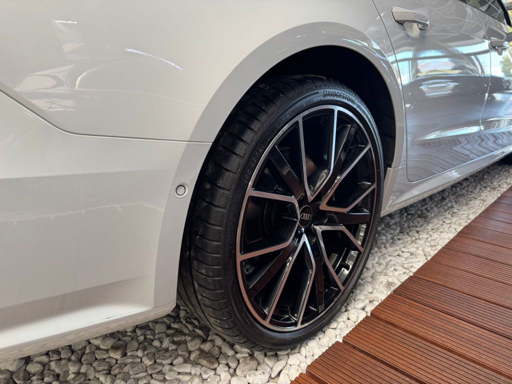 Audi A7 2022 г. Белый, пробег 55333 км