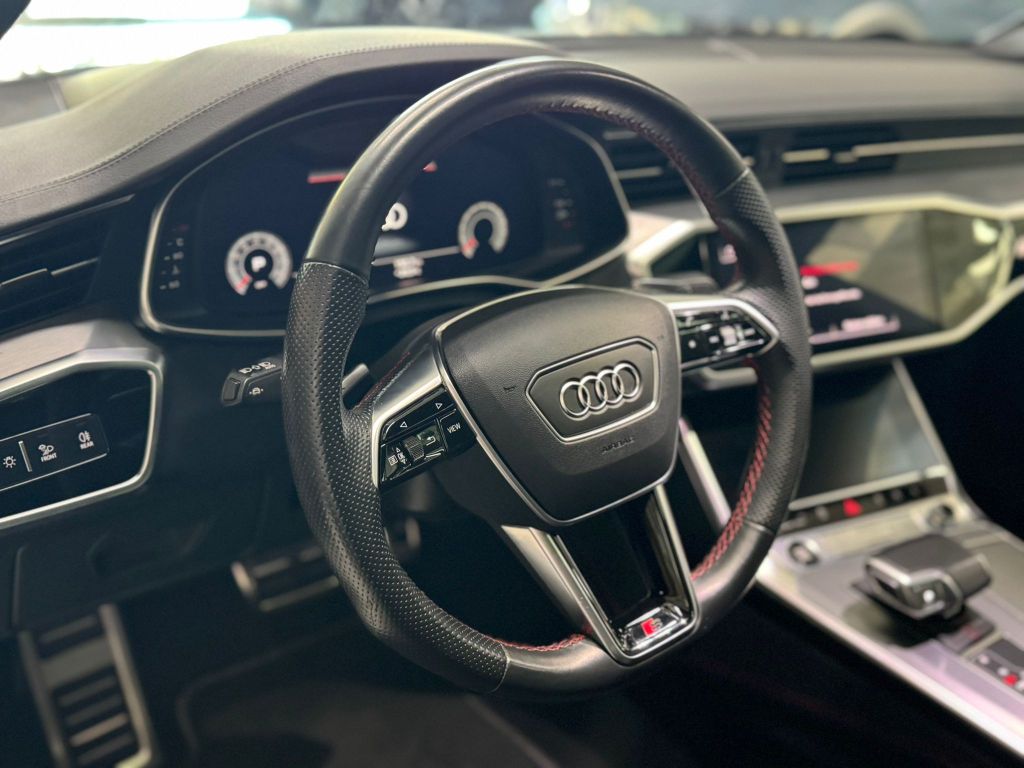 Audi A7 2022 г. Белый, пробег 55333 км
