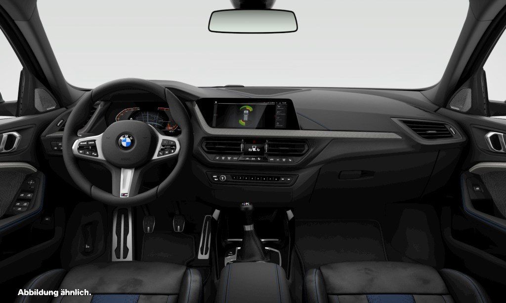 BMW 118 2024 г. Белый, пробег 26638 км