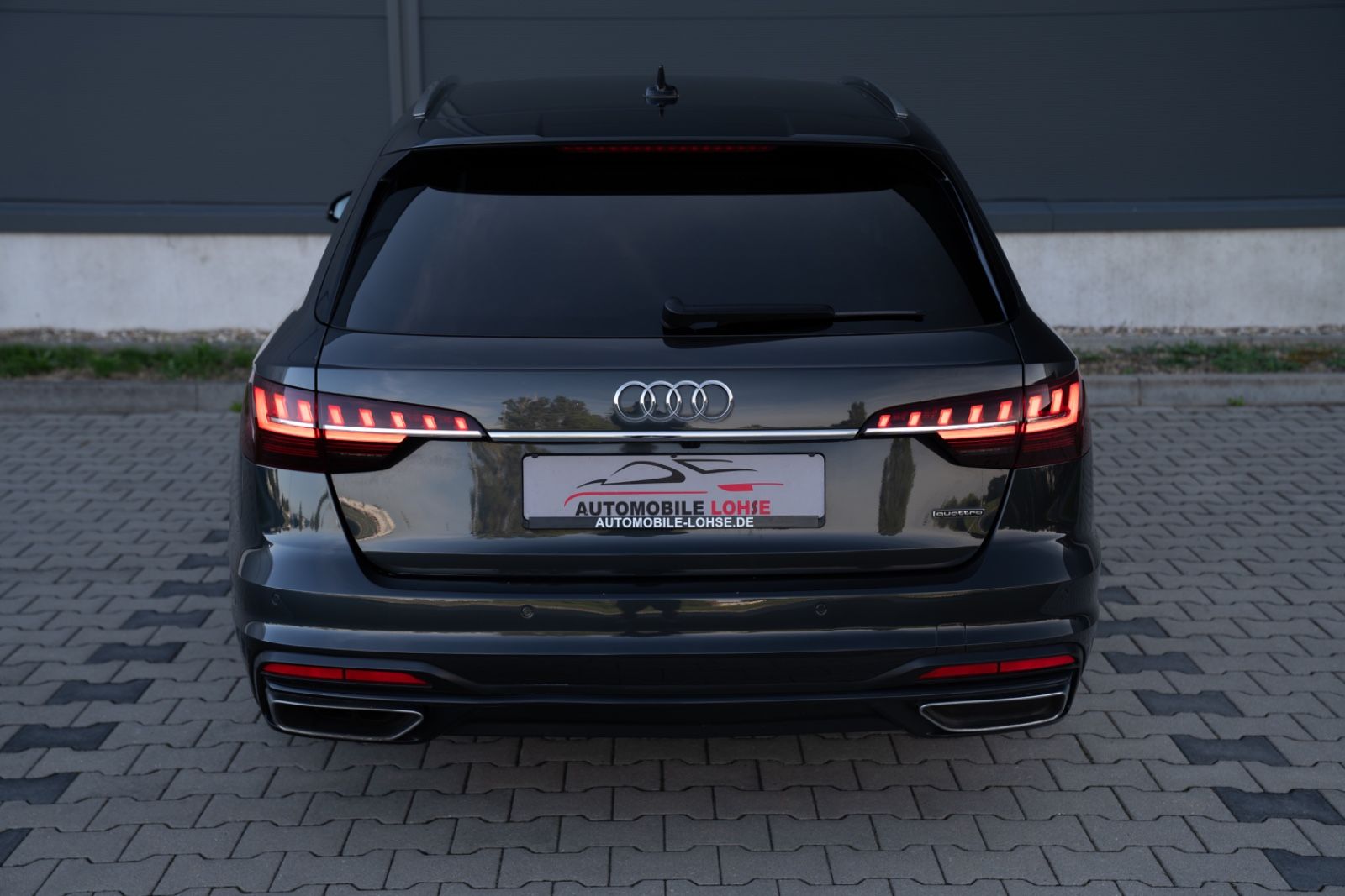 Audi A4 2023 г. Серый, пробег 43200 км