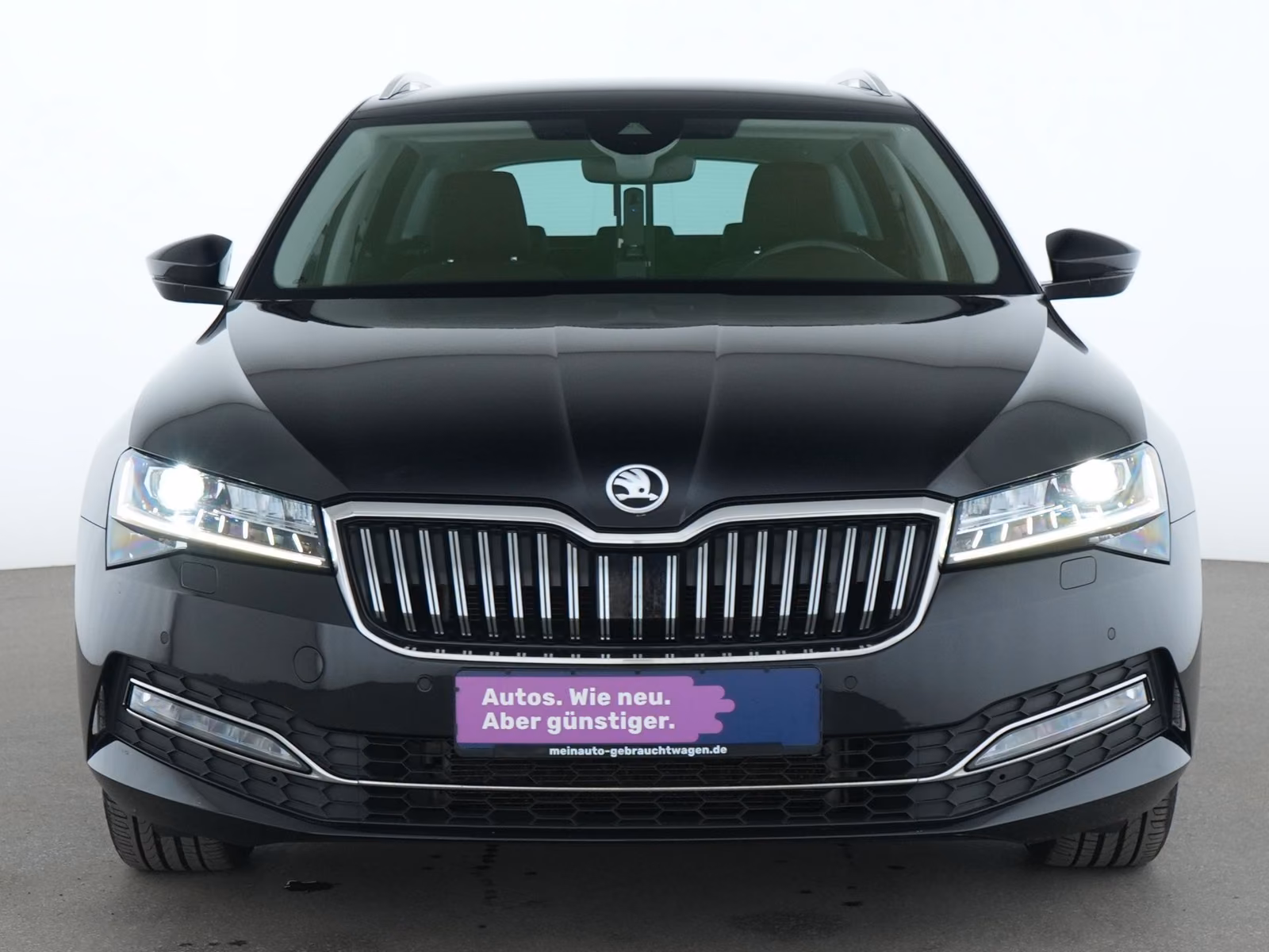 Skoda Superb 2022 г. Чёрный, пробег 55258 км