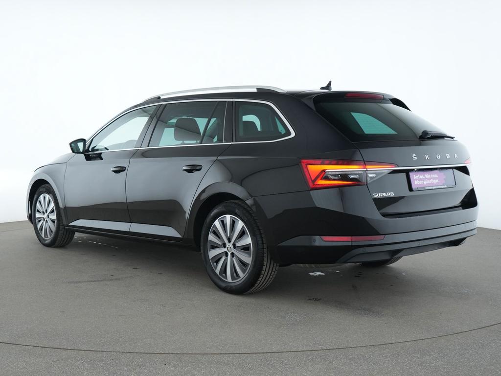 Skoda Superb 2022 г. Чёрный, пробег 55258 км