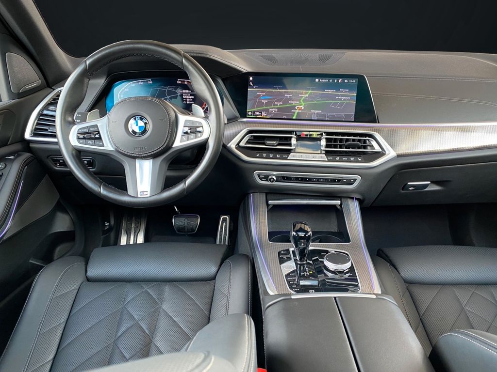 BMW X5 2023 г. Чёрный, пробег 50000 км