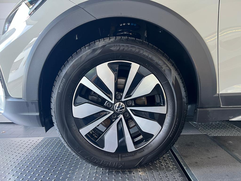 Volkswagen Taigo 2023 г. Серый, пробег 40900 км