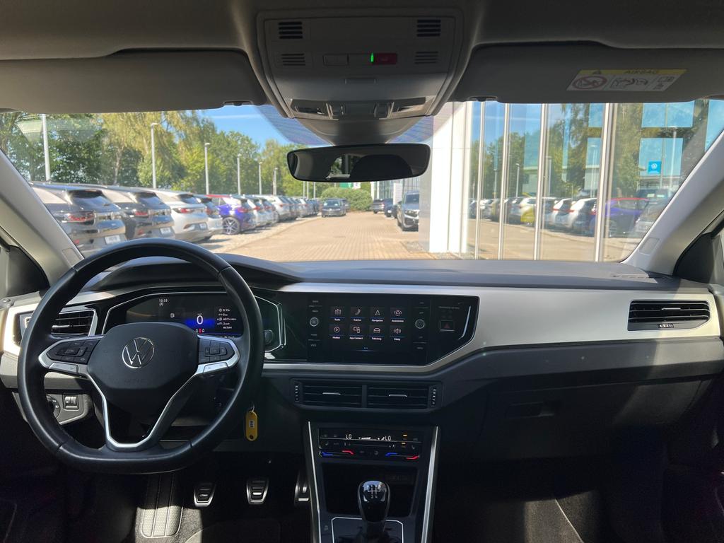 Volkswagen Taigo 2023 г. Серый, пробег 40900 км