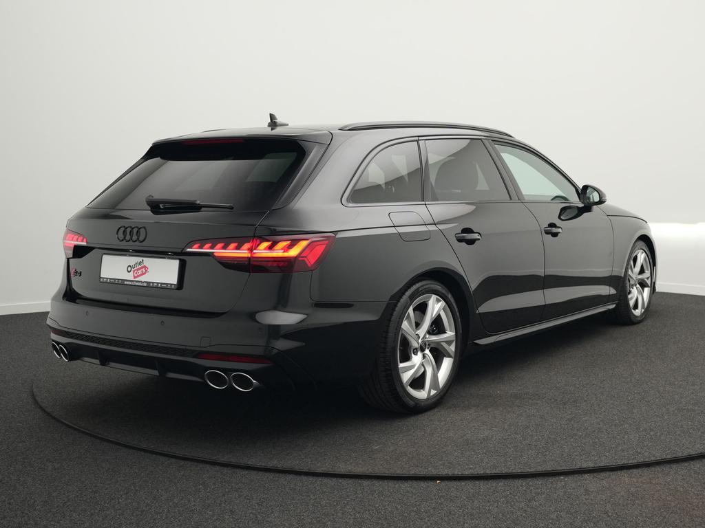 Audi S4 2024 г. Чёрный, пробег 39500 км