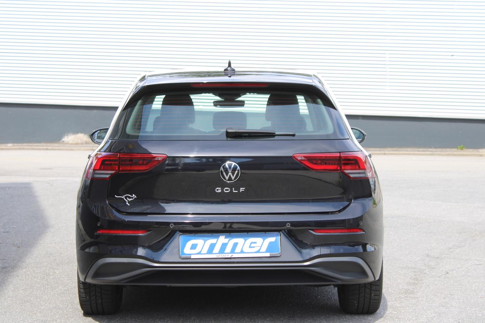 Volkswagen Golf 2021 г. Чёрный, пробег 51400 км
