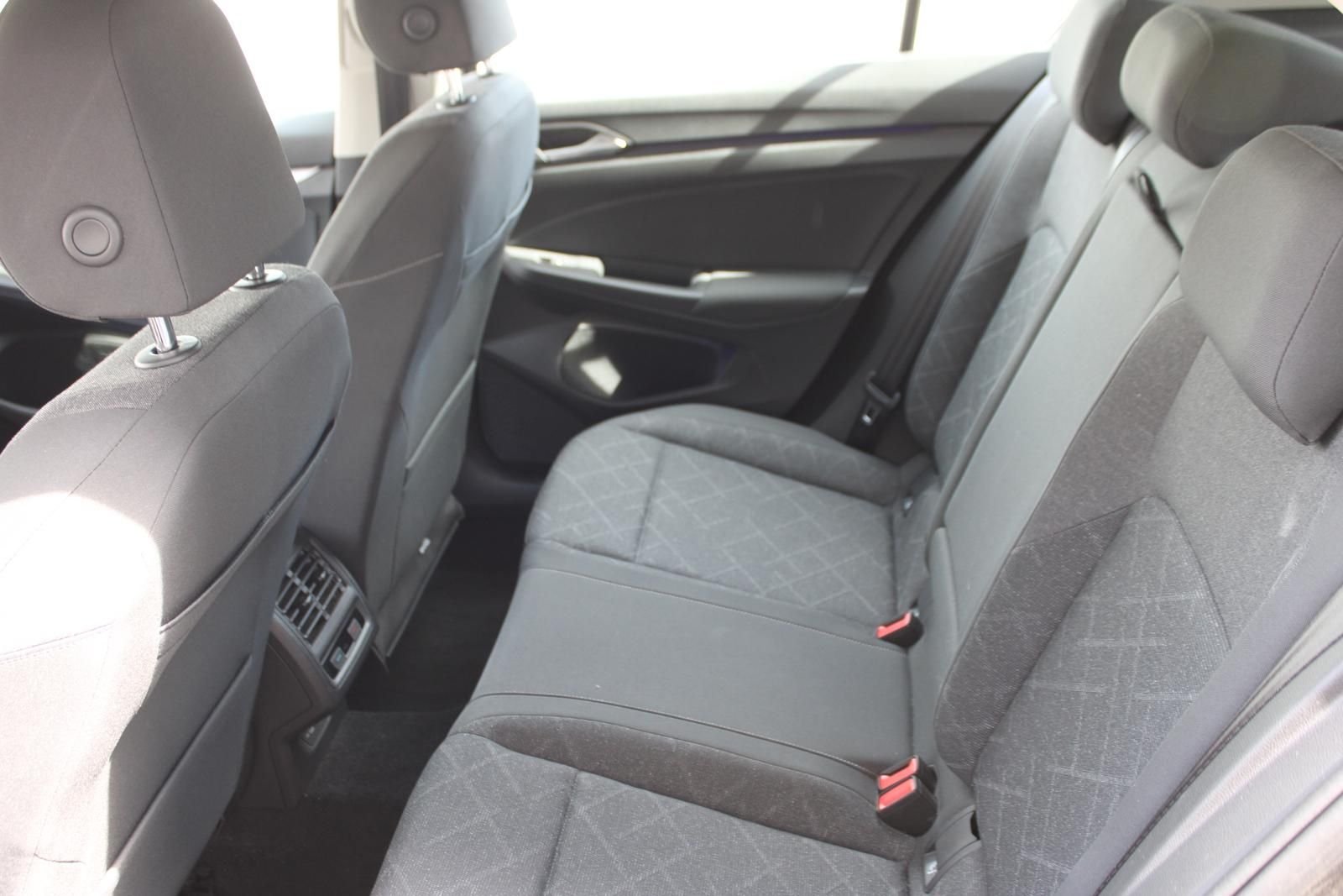 Volkswagen Golf 2021 г. Чёрный, пробег 51400 км