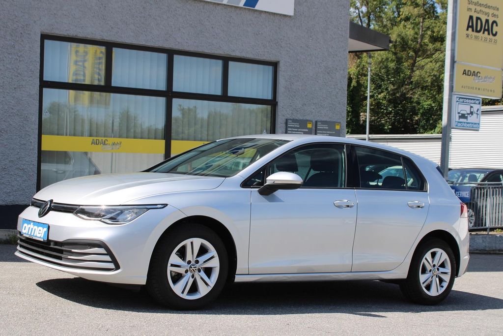 Volkswagen Golf 2022 г. Серебристый, пробег 40800 км