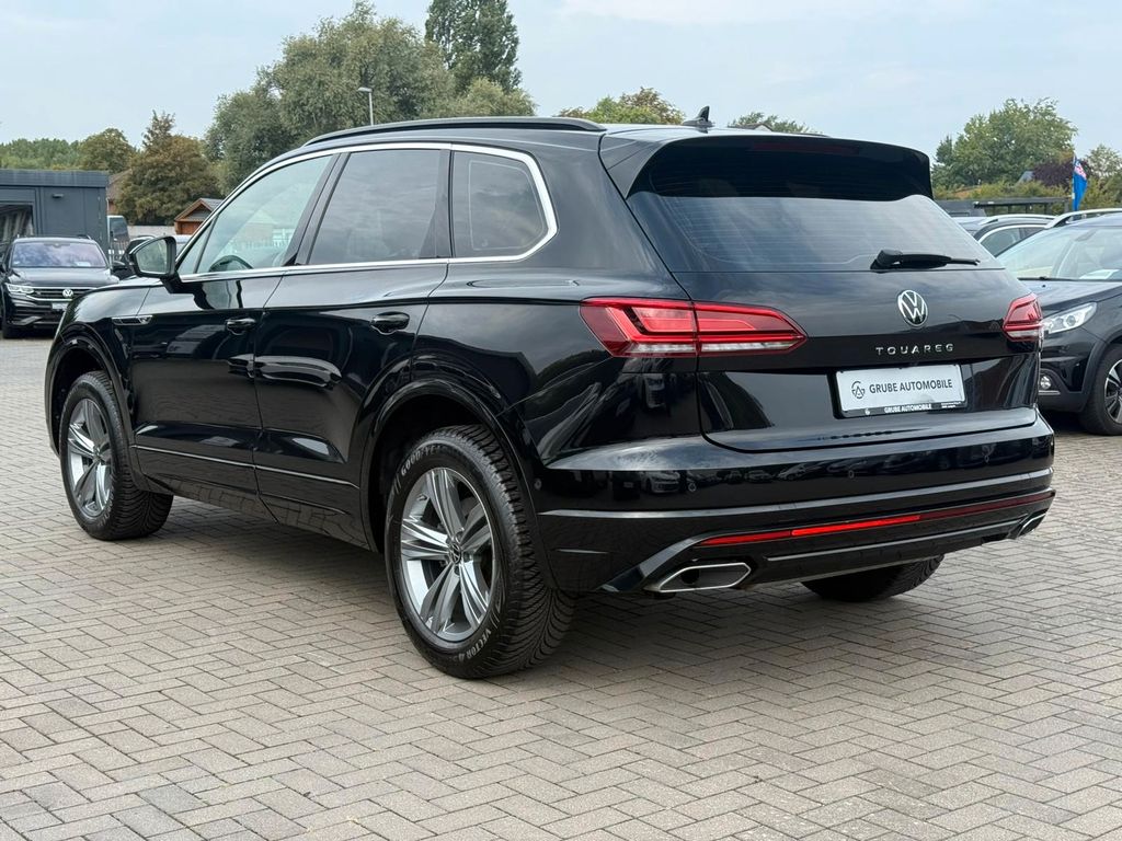 Volkswagen Touareg 2023 г. Чёрный, пробег 42862 км
