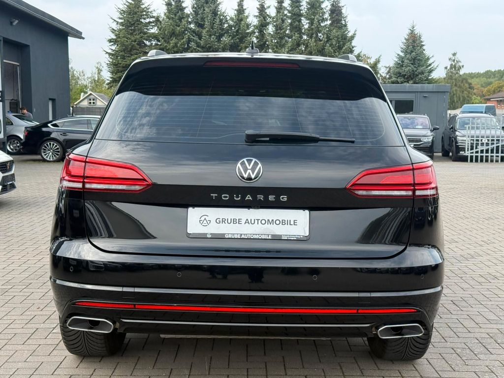 Volkswagen Touareg 2023 г. Чёрный, пробег 42862 км