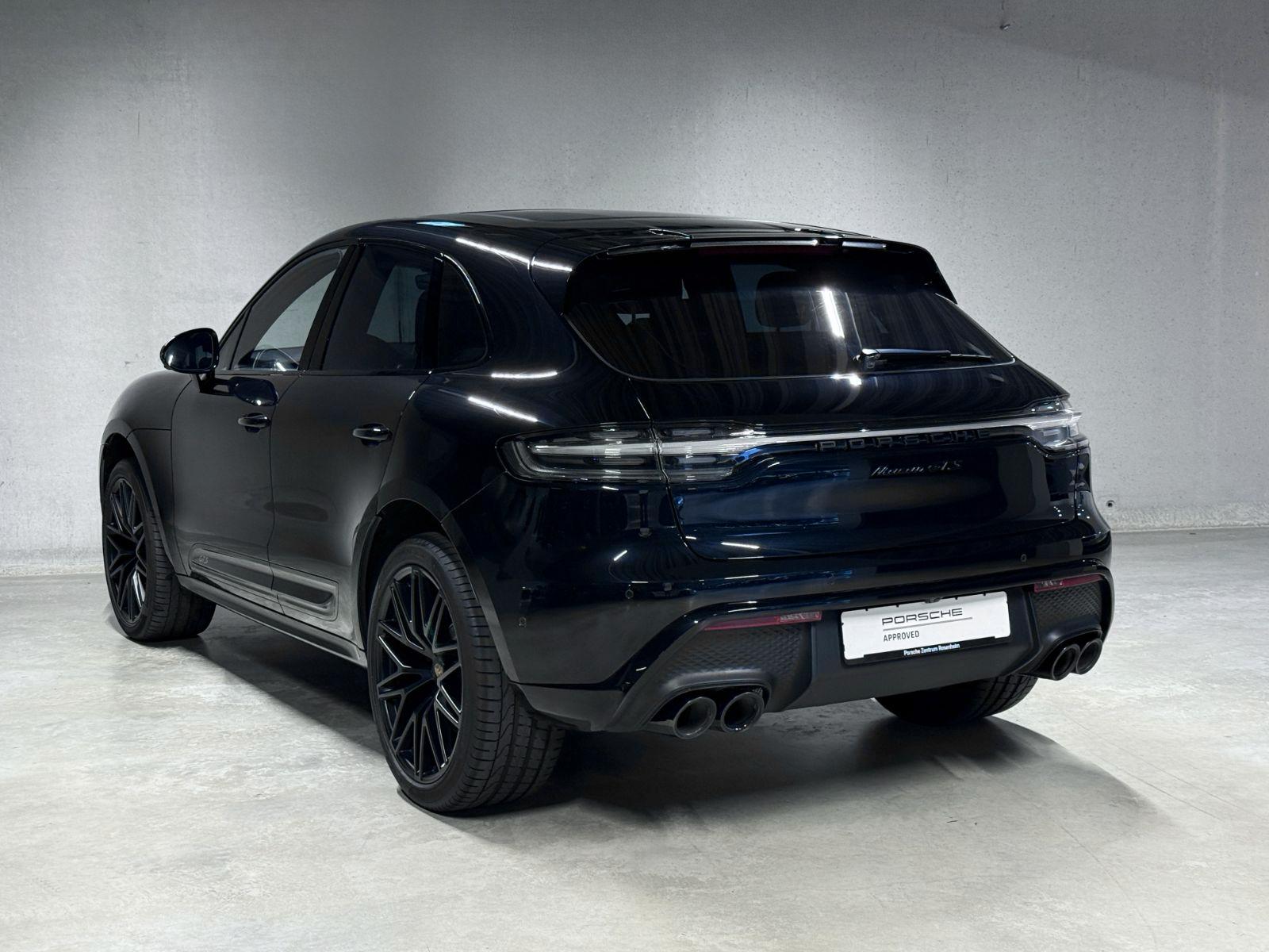 Porsche Macan 2023 г. Чёрный, пробег 41900 км