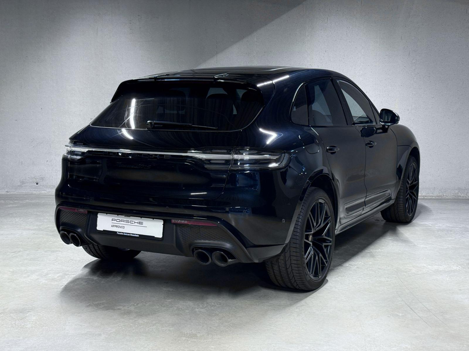 Porsche Macan 2023 г. Чёрный, пробег 41900 км