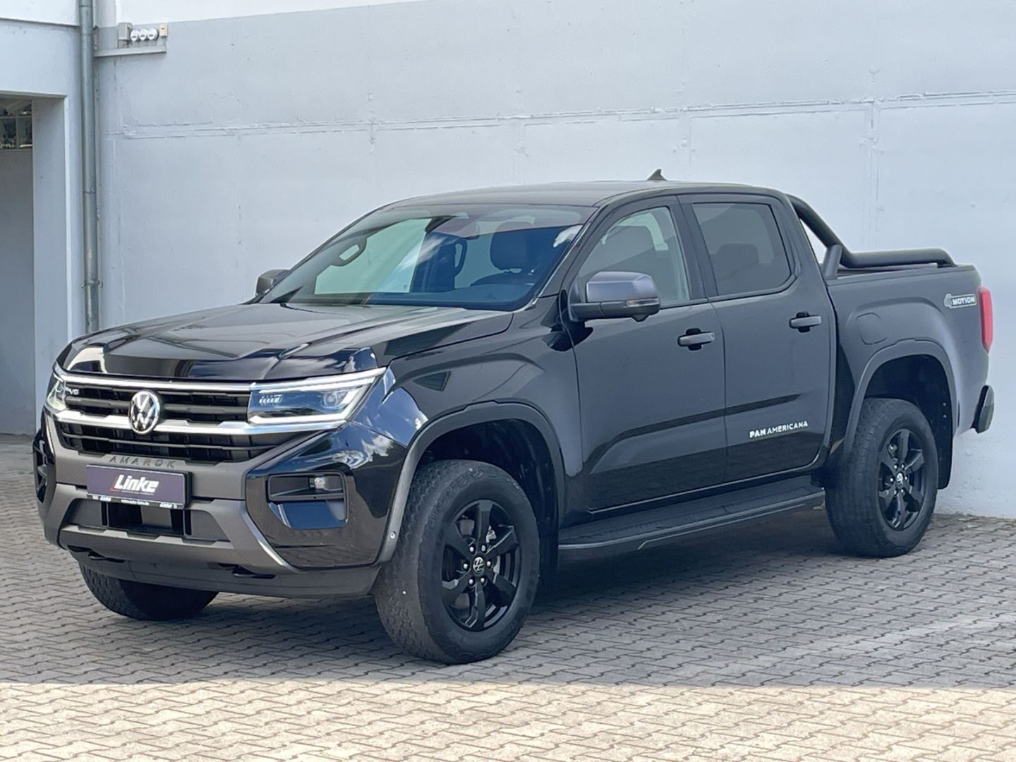 Volkswagen Amarok 2023 г. Чёрный, пробег 17847 км