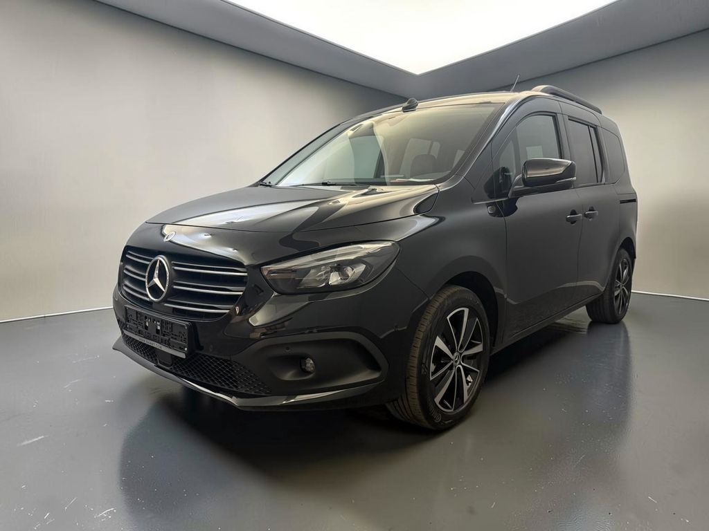 Mercedes-Benz T-CLASS 2024 г. Чёрный, пробег 33000 км