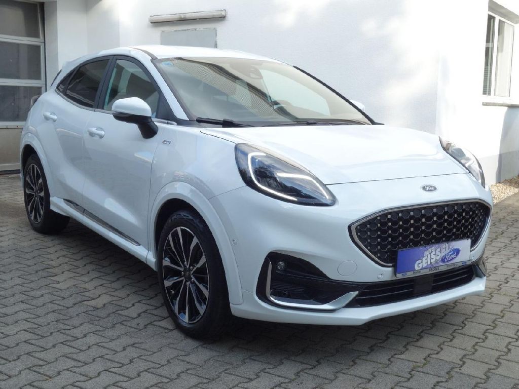Ford Puma 2022 г. Белый, пробег 60000 км