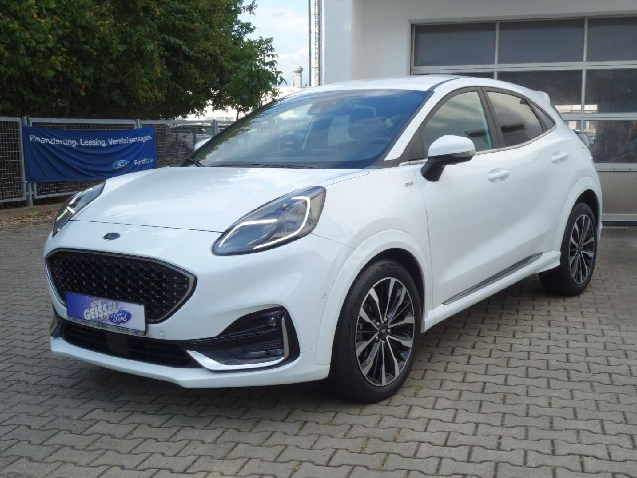 Ford Puma 2022 г. Белый, пробег 60000 км