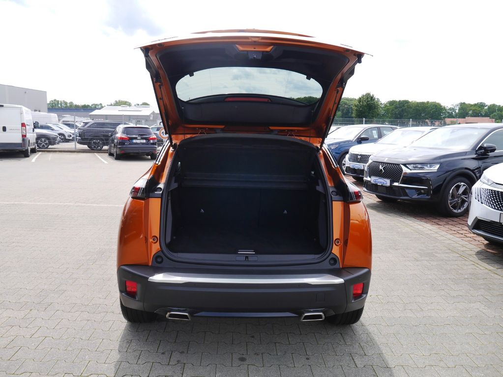 Peugeot 2008 2021 г. Оранжевый, пробег 44738 км