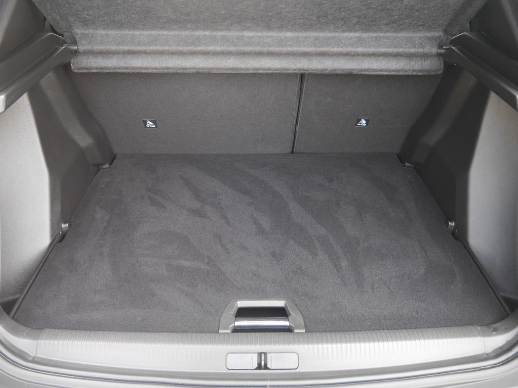 Peugeot 2008 2021 г. Оранжевый, пробег 44738 км