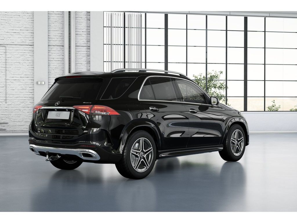 Mercedes-Benz GLE 300 2025 г. Чёрный, пробег 14979 км