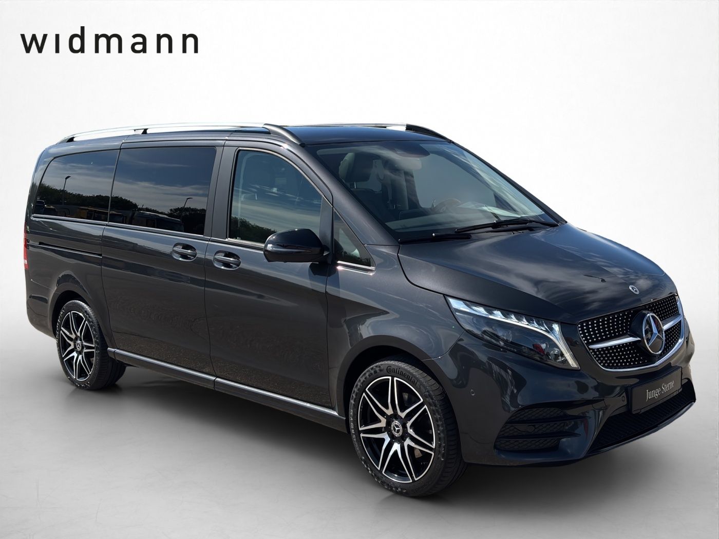 Mercedes-Benz V 300 2023 г. Серый, пробег 53900 км