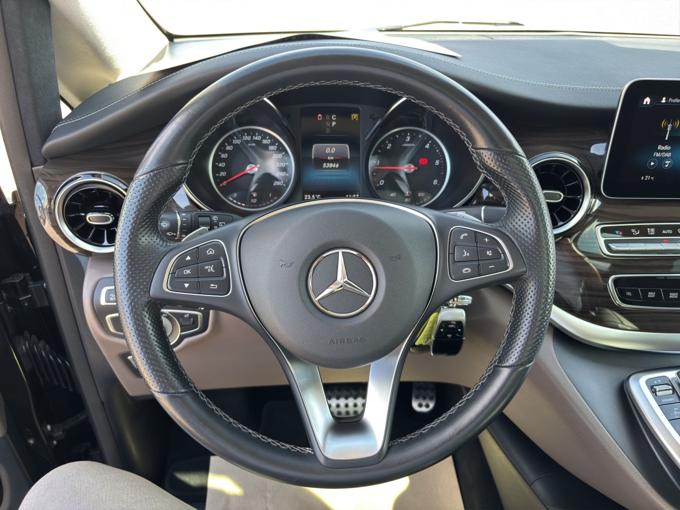 Mercedes-Benz V 300 2023 г. Серый, пробег 53900 км