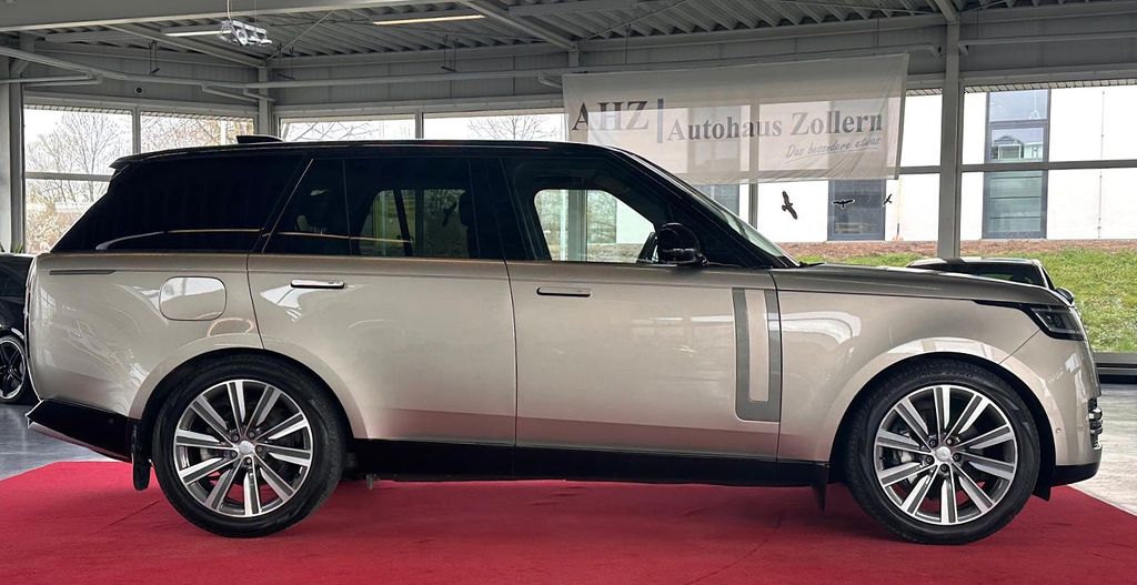 Land Rover Range Rover 2023 г. Золотистый, пробег 49996 км
