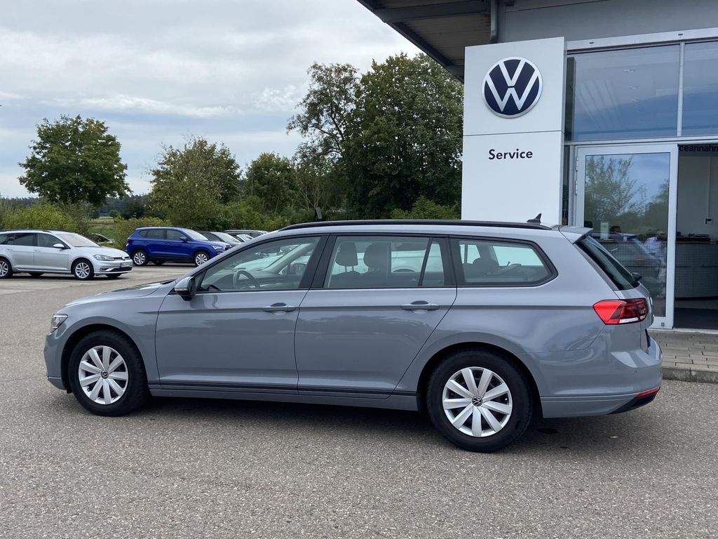 Volkswagen PASSAT VARIANT 2023 г. Серый, пробег 28696 км