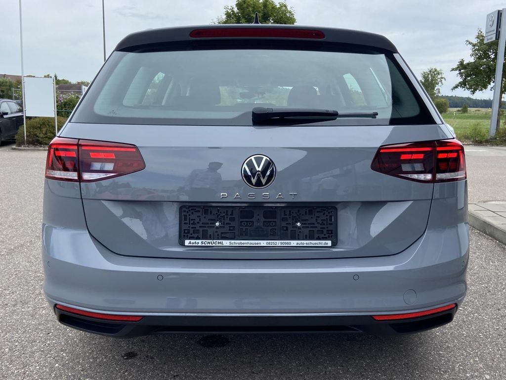 Volkswagen PASSAT VARIANT 2023 г. Серый, пробег 28696 км